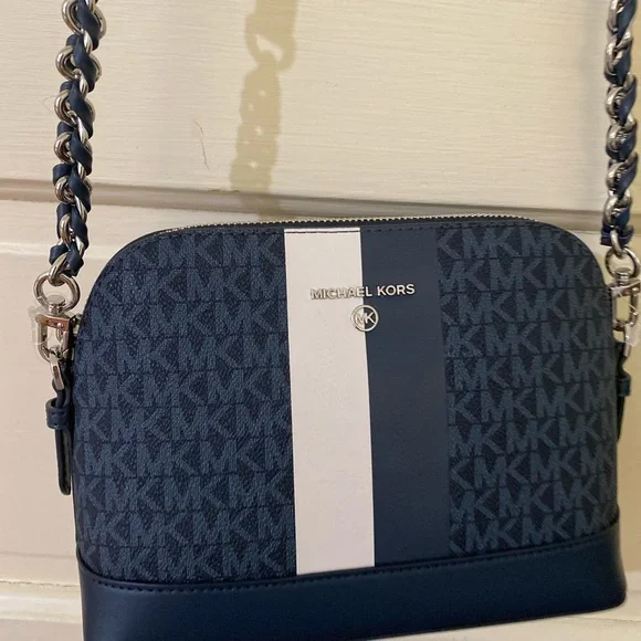 Sold Michael KORS Jet Set Travel Dome Crossbody Signature MK Bag NWT - Picture 6 of 10